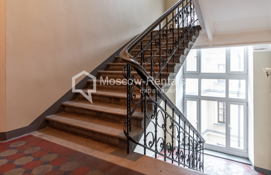 Photo #14 3-room (2 BR) apartment for <a href="http://moscow-rentals.ru/en/articles/long-term-rent" target="_blank">a long-term</a> rent
 in Russia, Moscow, Spiridonievskyi lane, 5 С 2