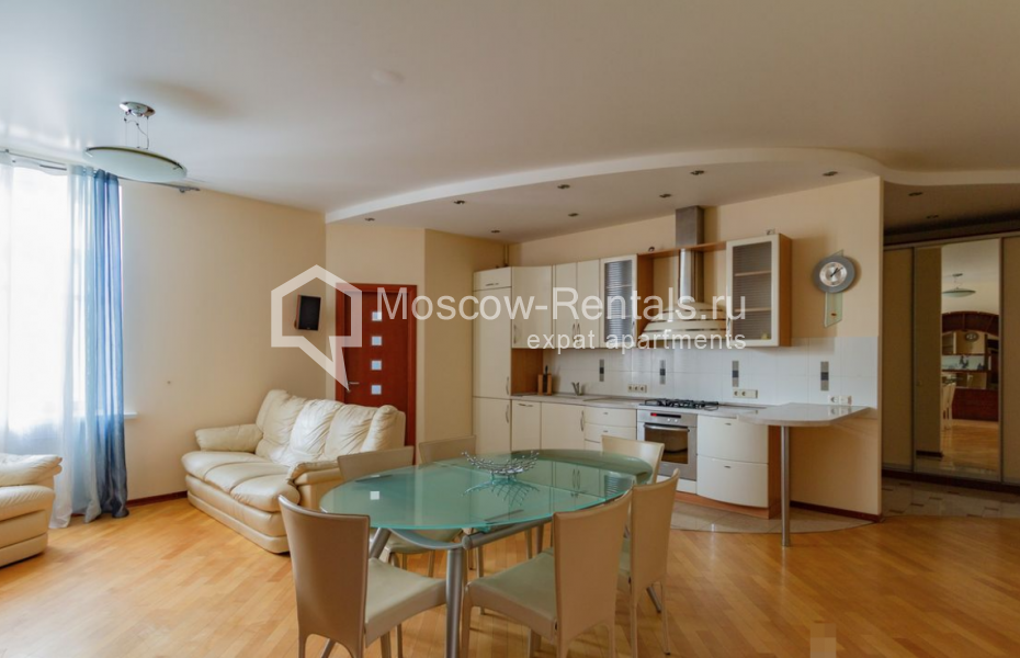 Photo #1 4-room (3 BR) apartment for <a href="http://moscow-rentals.ru/en/articles/long-term-rent" target="_blank">a long-term</a> rent
 in Russia, Moscow, Spiridonievskyi lane, 10 А
