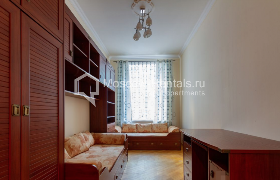Photo #5 4-room (3 BR) apartment for <a href="http://moscow-rentals.ru/en/articles/long-term-rent" target="_blank">a long-term</a> rent
 in Russia, Moscow, Spiridonievskyi lane, 10 А