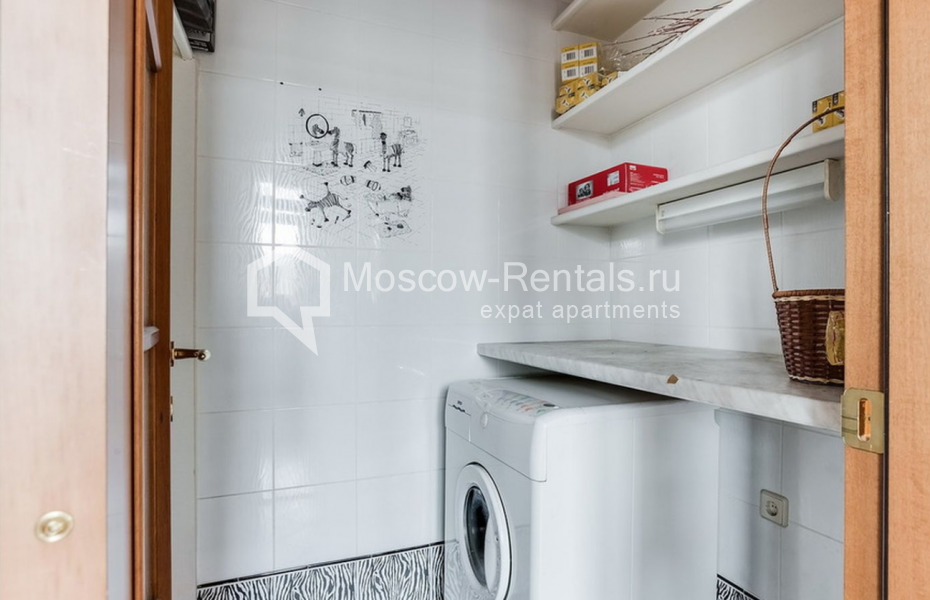 Photo #6 3-room (2 BR) apartment for <a href="http://moscow-rentals.ru/en/articles/long-term-rent" target="_blank">a long-term</a> rent
 in Russia, Moscow, Spiridonievskyi lane, 8