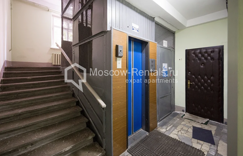 Photo #16 3-room (2 BR) apartment for <a href="http://moscow-rentals.ru/en/articles/long-term-rent" target="_blank">a long-term</a> rent
 in Russia, Moscow, Ermolaevskyi lane, 16