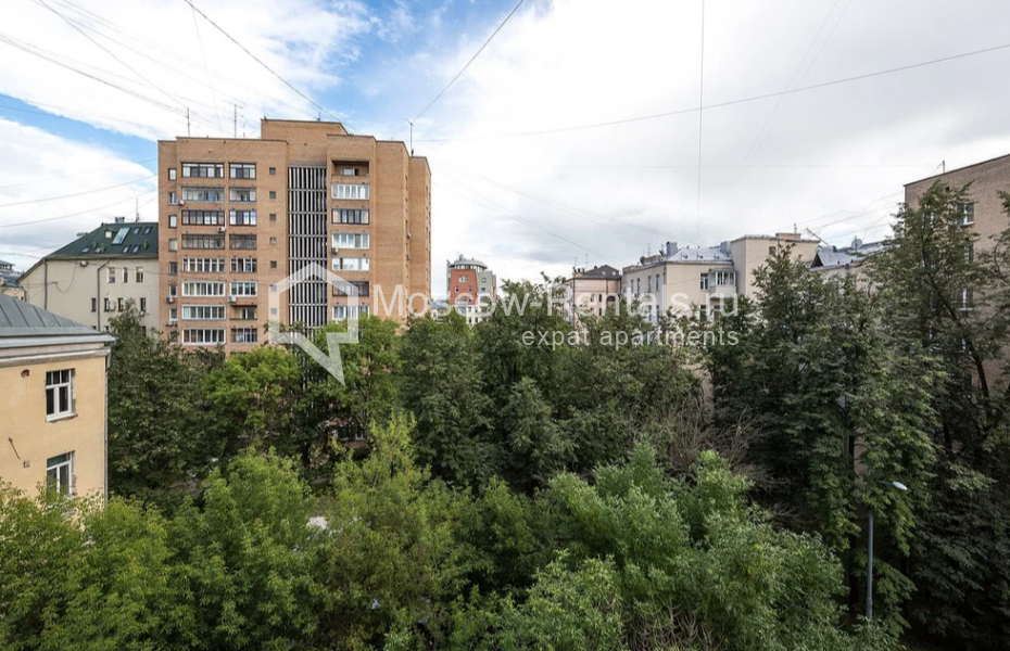 Photo #18 3-room (2 BR) apartment for <a href="http://moscow-rentals.ru/en/articles/long-term-rent" target="_blank">a long-term</a> rent
 in Russia, Moscow, Ermolaevskyi lane, 16
