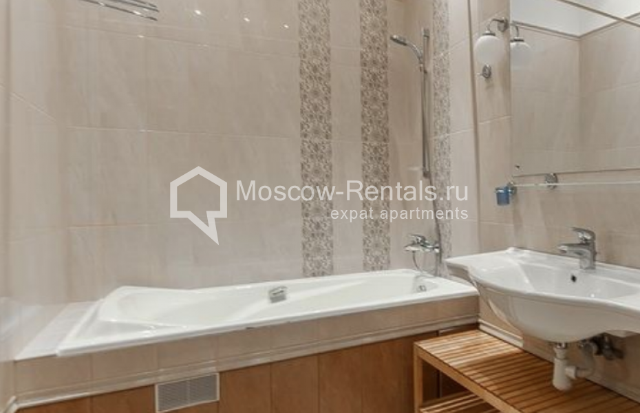 Photo #12 4-room (3 BR) apartment for <a href="http://moscow-rentals.ru/en/articles/long-term-rent" target="_blank">a long-term</a> rent
 in Russia, Moscow, Kozikhinskyi lane, 8