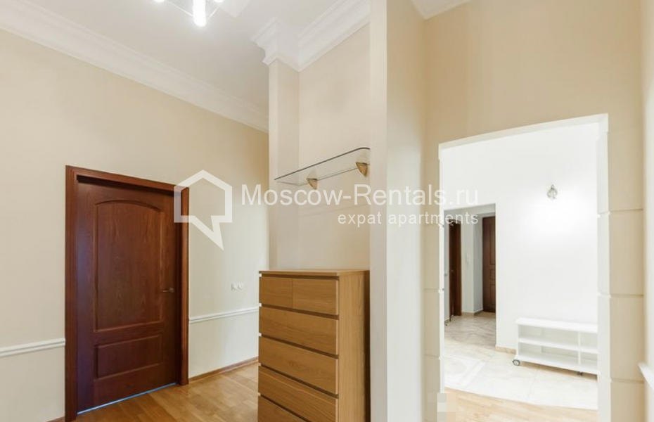 Photo #14 4-room (3 BR) apartment for <a href="http://moscow-rentals.ru/en/articles/long-term-rent" target="_blank">a long-term</a> rent
 in Russia, Moscow, Kozikhinskyi lane, 8