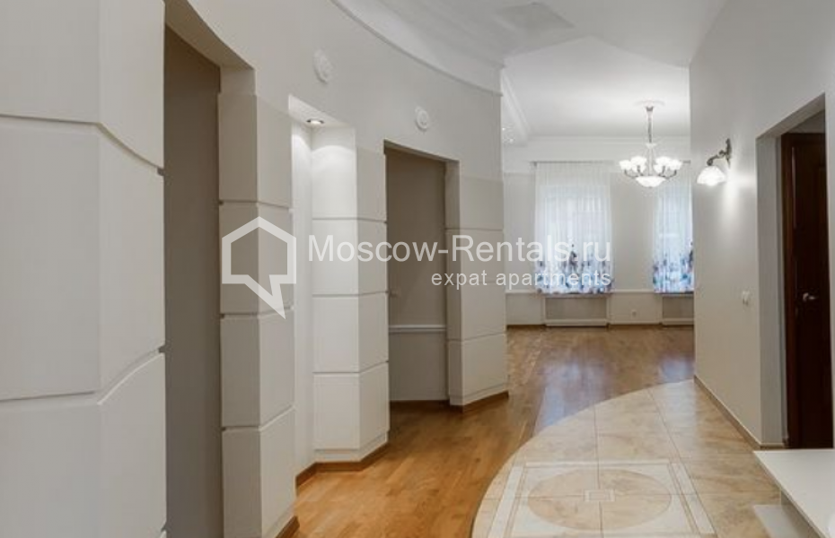 Photo #15 4-room (3 BR) apartment for <a href="http://moscow-rentals.ru/en/articles/long-term-rent" target="_blank">a long-term</a> rent
 in Russia, Moscow, Kozikhinskyi lane, 8