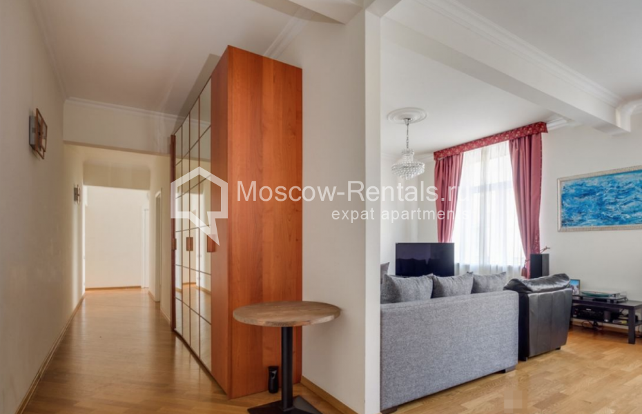Photo #8 3-room (2 BR) apartment for <a href="http://moscow-rentals.ru/en/articles/long-term-rent" target="_blank">a long-term</a> rent
 in Russia, Moscow, Brusov lane, 8-10С1