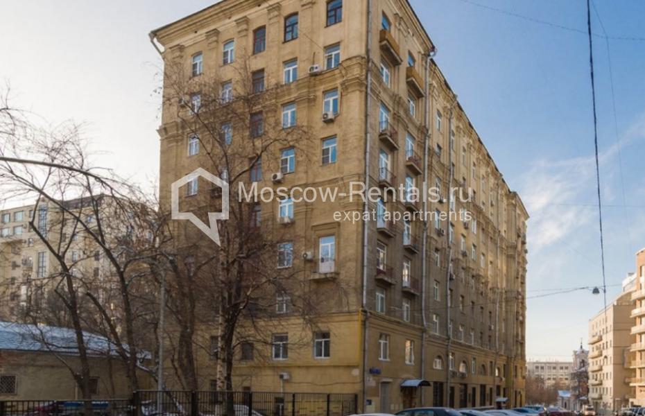Photo #11 3-room (2 BR) apartment for <a href="http://moscow-rentals.ru/en/articles/long-term-rent" target="_blank">a long-term</a> rent
 in Russia, Moscow, Brusov lane, 8-10С1
