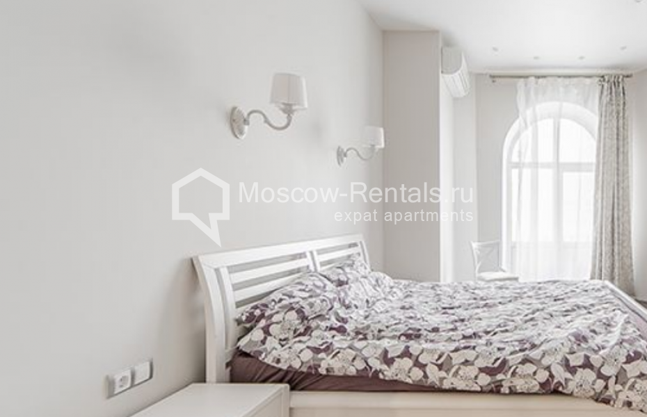 Photo #1 3-room (2 BR) apartment for <a href="http://moscow-rentals.ru/en/articles/long-term-rent" target="_blank">a long-term</a> rent
 in Russia, Moscow, Tverskaya str, 27С1