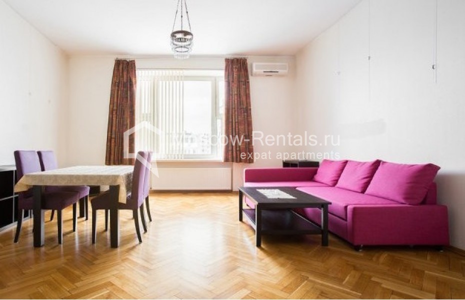 Photo #2 4-room (3 BR) apartment for <a href="http://moscow-rentals.ru/en/articles/long-term-rent" target="_blank">a long-term</a> rent
 in Russia, Moscow, Leontievskyi lane, 15