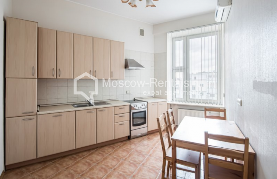 Photo #5 4-room (3 BR) apartment for <a href="http://moscow-rentals.ru/en/articles/long-term-rent" target="_blank">a long-term</a> rent
 in Russia, Moscow, Leontievskyi lane, 15