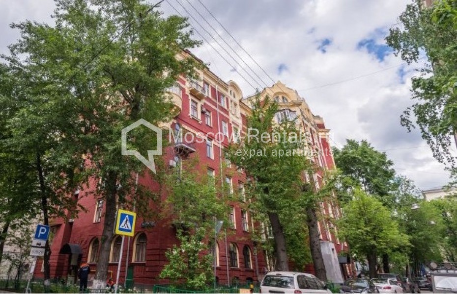 Photo #16 4-room (3 BR) apartment for <a href="http://moscow-rentals.ru/en/articles/long-term-rent" target="_blank">a long-term</a> rent
 in Russia, Moscow, Trekhprudnyi lane, 8