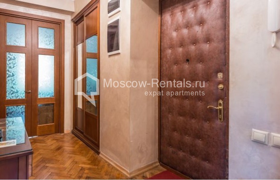 Photo #14 4-room (3 BR) apartment for <a href="http://moscow-rentals.ru/en/articles/long-term-rent" target="_blank">a long-term</a> rent
 in Russia, Moscow, Trekhprudnyi lane, 8