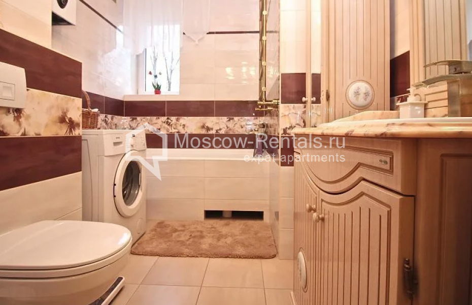 Photo #8 3-room (2 BR) apartment for <a href="http://moscow-rentals.ru/en/articles/long-term-rent" target="_blank">a long-term</a> rent
 in Russia, Moscow, Spiridonovka str, 22/2