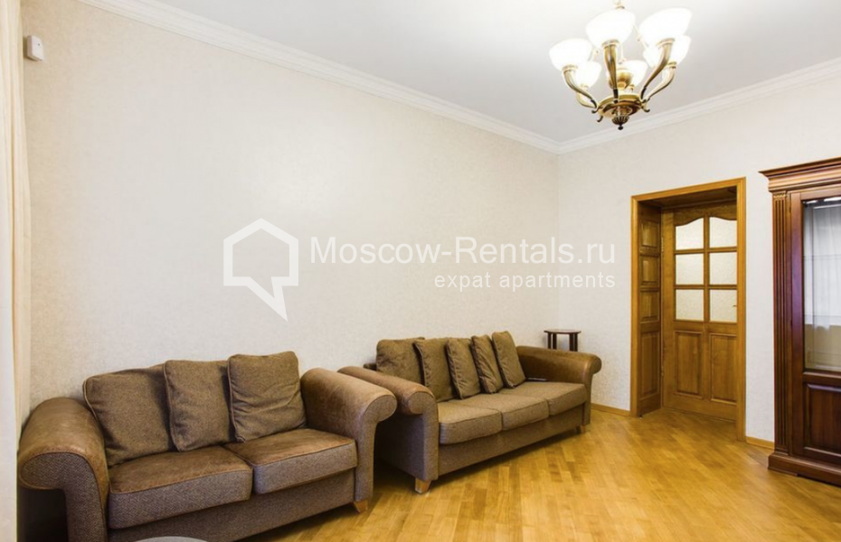 Photo #2 3-room (2 BR) apartment for <a href="http://moscow-rentals.ru/en/articles/long-term-rent" target="_blank">a long-term</a> rent
 in Russia, Moscow, Spiridonovka str, 18