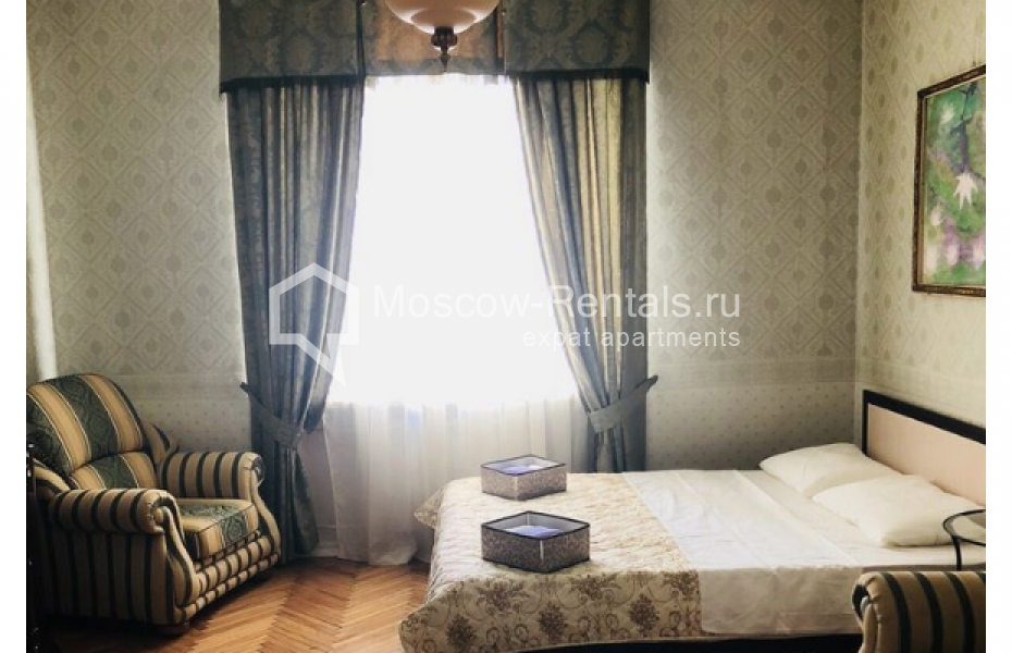Photo #2 3-room (2 BR) apartment for <a href="http://moscow-rentals.ru/en/articles/long-term-rent" target="_blank">a long-term</a> rent
 in Russia, Moscow, Sadovaya-Kudrinskaya str, 8/12