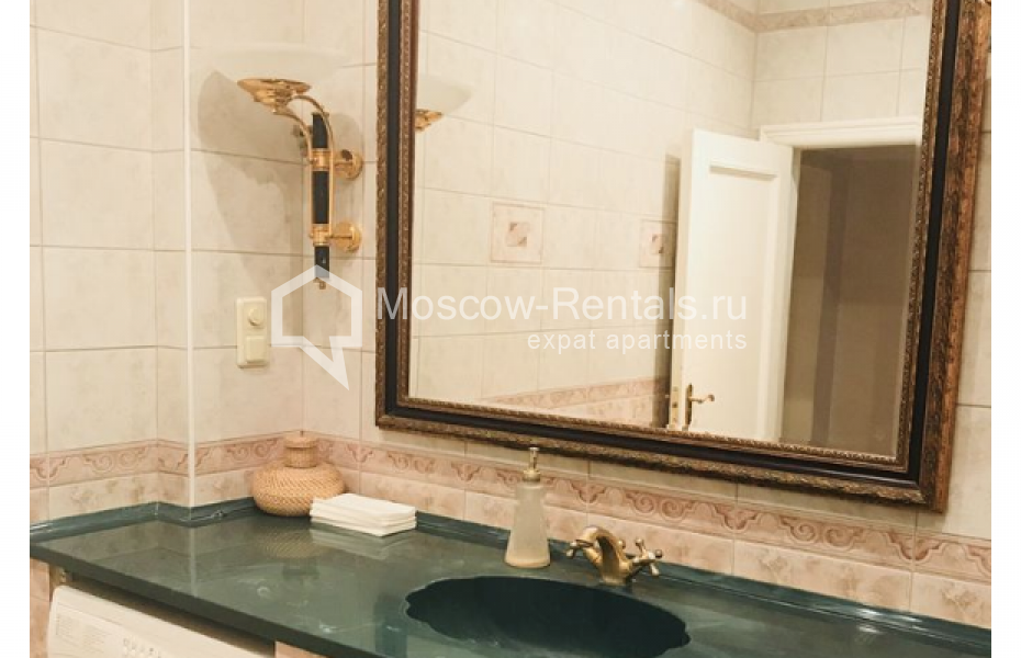 Photo #16 3-room (2 BR) apartment for <a href="http://moscow-rentals.ru/en/articles/long-term-rent" target="_blank">a long-term</a> rent
 in Russia, Moscow, Sadovaya-Kudrinskaya str, 8/12