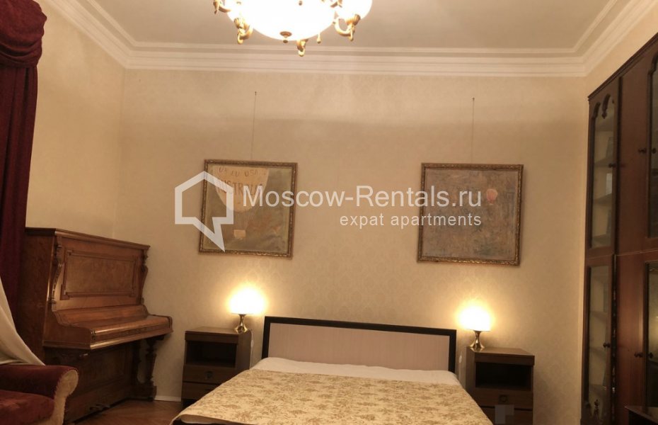 Photo #9 3-room (2 BR) apartment for <a href="http://moscow-rentals.ru/en/articles/long-term-rent" target="_blank">a long-term</a> rent
 in Russia, Moscow, Sadovaya-Kudrinskaya str, 8/12