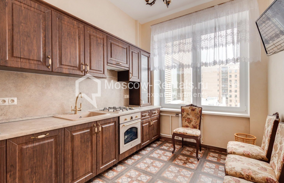 Photo #1 3-room (2 BR) apartment for <a href="http://moscow-rentals.ru/en/articles/long-term-rent" target="_blank">a long-term</a> rent
 in Russia, Moscow, Spiridonovka str, 12