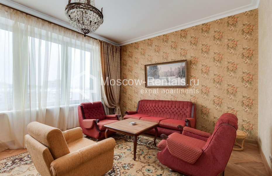Photo #3 3-room (2 BR) apartment for <a href="http://moscow-rentals.ru/en/articles/long-term-rent" target="_blank">a long-term</a> rent
 in Russia, Moscow, Spiridonovka str, 12