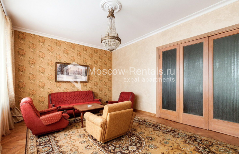 Photo #4 3-room (2 BR) apartment for <a href="http://moscow-rentals.ru/en/articles/long-term-rent" target="_blank">a long-term</a> rent
 in Russia, Moscow, Spiridonovka str, 12