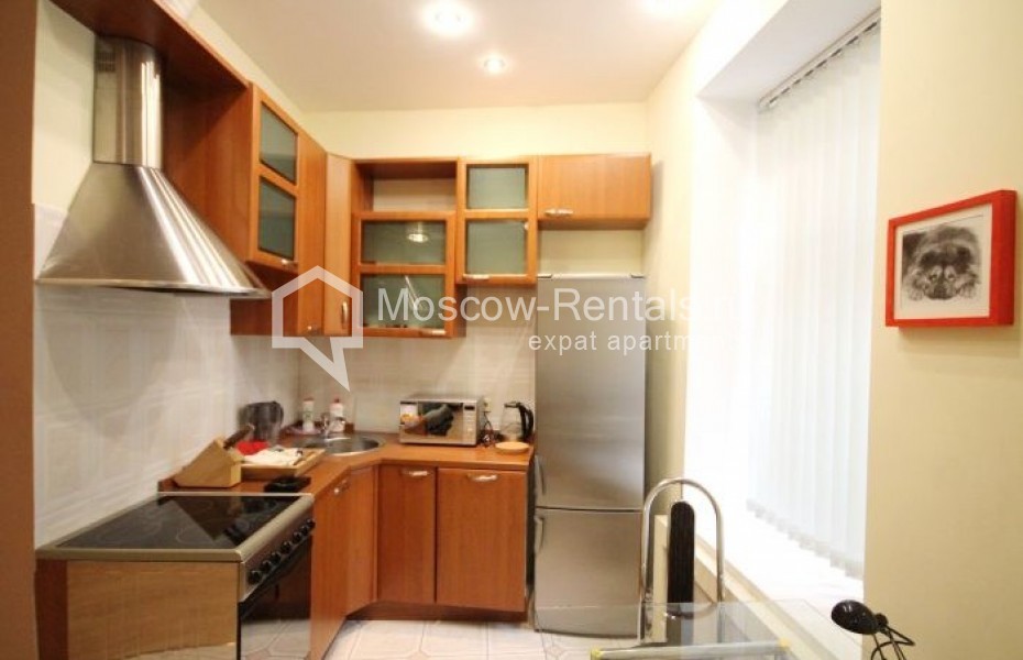 Photo #2 2-room (1 BR) apartment for <a href="http://moscow-rentals.ru/en/articles/long-term-rent" target="_blank">a long-term</a> rent
 in Russia, Moscow, Trekhprudnyi lane, 5