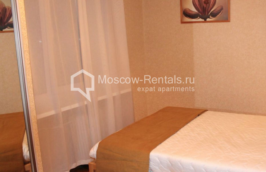 Photo #5 2-room (1 BR) apartment for <a href="http://moscow-rentals.ru/en/articles/long-term-rent" target="_blank">a long-term</a> rent
 in Russia, Moscow, Gazetnyi lane, 1/12