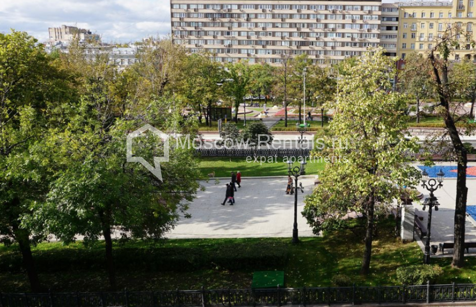 Фото №10 2-комн. кв. в аренду на длительный срок в Россия, Москва, Тверская ул., 17