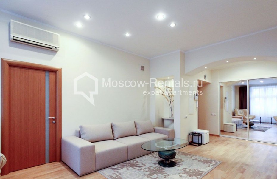 Photo #9 3-room (2 BR) apartment for <a href="http://moscow-rentals.ru/en/articles/long-term-rent" target="_blank">a long-term</a> rent
 in Russia, Moscow, Nikitskyi blv, 9