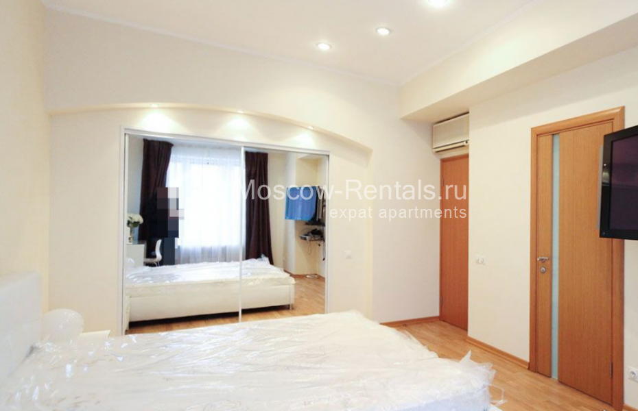 Photo #13 3-room (2 BR) apartment for <a href="http://moscow-rentals.ru/en/articles/long-term-rent" target="_blank">a long-term</a> rent
 in Russia, Moscow, Nikitskyi blv, 9