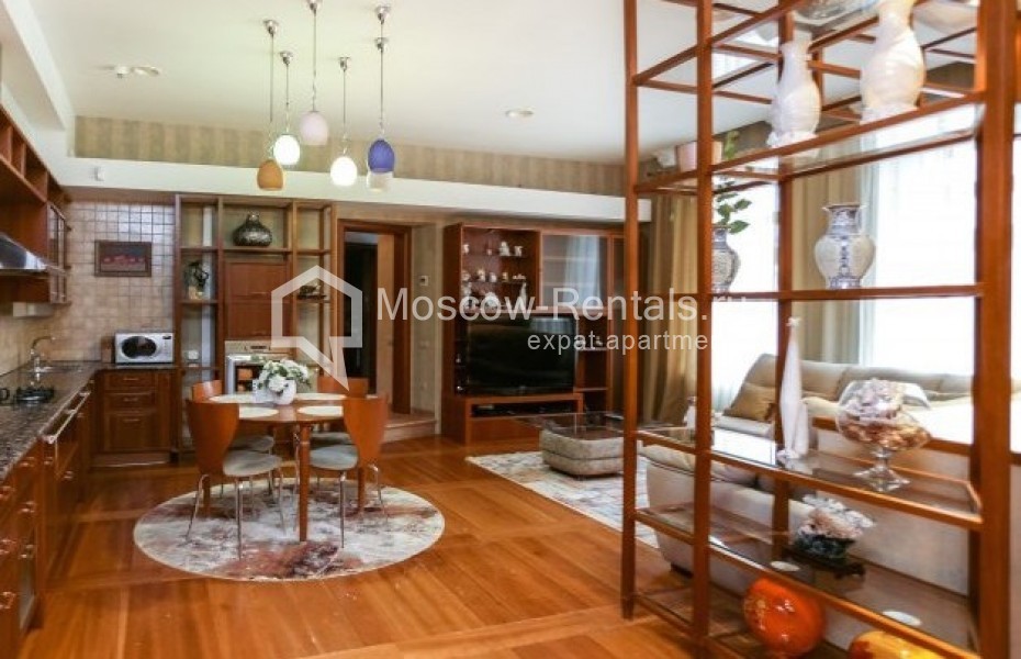 Photo #1 3-room (2 BR) apartment for <a href="http://moscow-rentals.ru/en/articles/long-term-rent" target="_blank">a long-term</a> rent
 in Russia, Moscow, Rozhdestvenskyi blv, 17