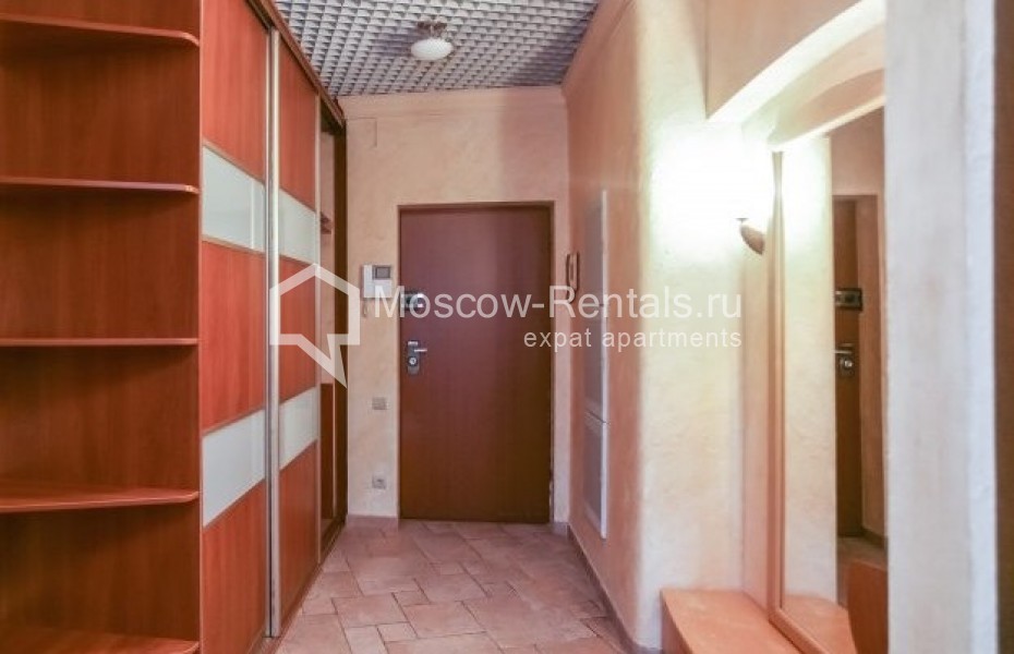 Photo #9 3-room (2 BR) apartment for <a href="http://moscow-rentals.ru/en/articles/long-term-rent" target="_blank">a long-term</a> rent
 in Russia, Moscow, Rozhdestvenskyi blv, 17