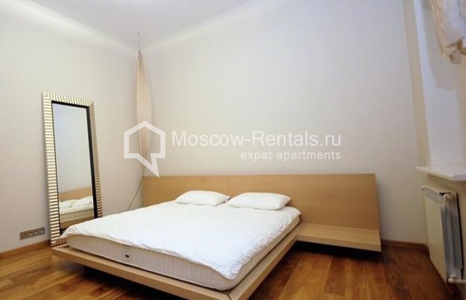 Photo #6 3-room (2 BR) apartment for <a href="http://moscow-rentals.ru/en/articles/long-term-rent" target="_blank">a long-term</a> rent
 in Russia, Moscow, Merzlyakovskyi lane, 13