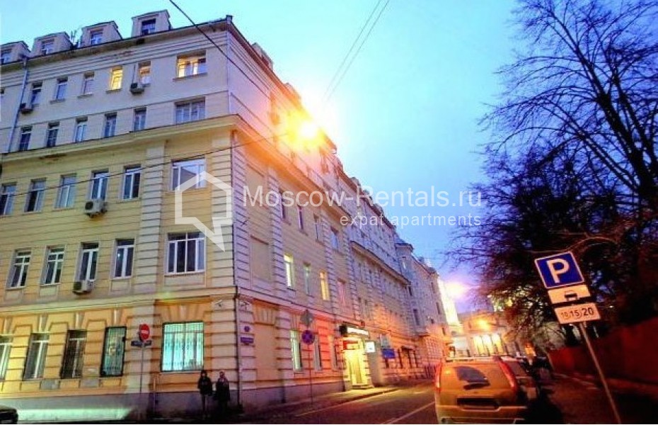 Photo #11 3-room (2 BR) apartment for <a href="http://moscow-rentals.ru/en/articles/long-term-rent" target="_blank">a long-term</a> rent
 in Russia, Moscow, Merzlyakovskyi lane, 13
