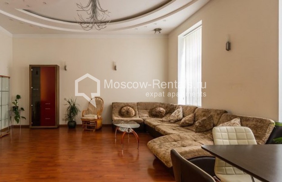Photo #2 4-room (3 BR) apartment for <a href="http://moscow-rentals.ru/en/articles/long-term-rent" target="_blank">a long-term</a> rent
 in Russia, Moscow, Lyalin lane, 14С1