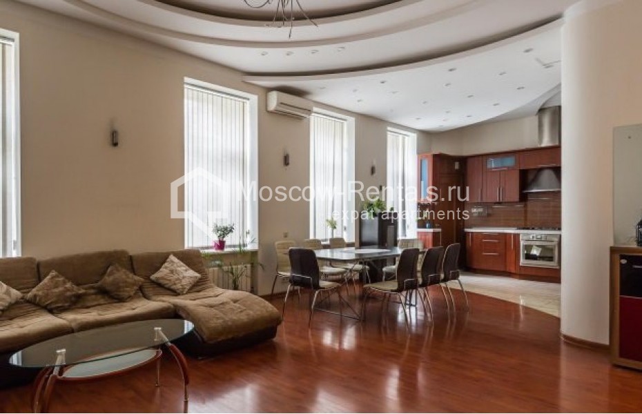Photo #1 4-room (3 BR) apartment for <a href="http://moscow-rentals.ru/en/articles/long-term-rent" target="_blank">a long-term</a> rent
 in Russia, Moscow, Lyalin lane, 14С1