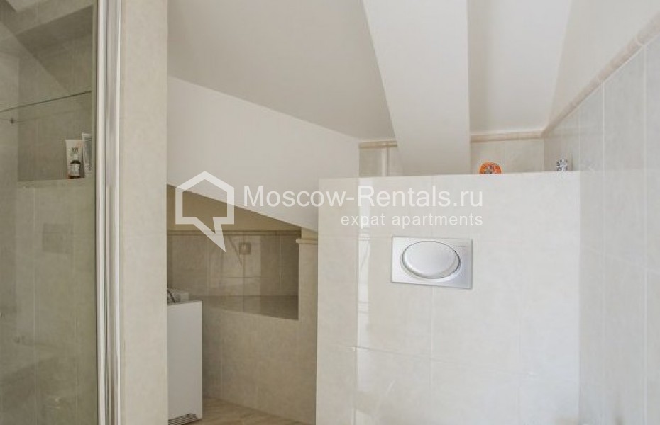Photo #16 4-room (3 BR) apartment for <a href="http://moscow-rentals.ru/en/articles/long-term-rent" target="_blank">a long-term</a> rent
 in Russia, Moscow, Neglinnaya str, 18С1