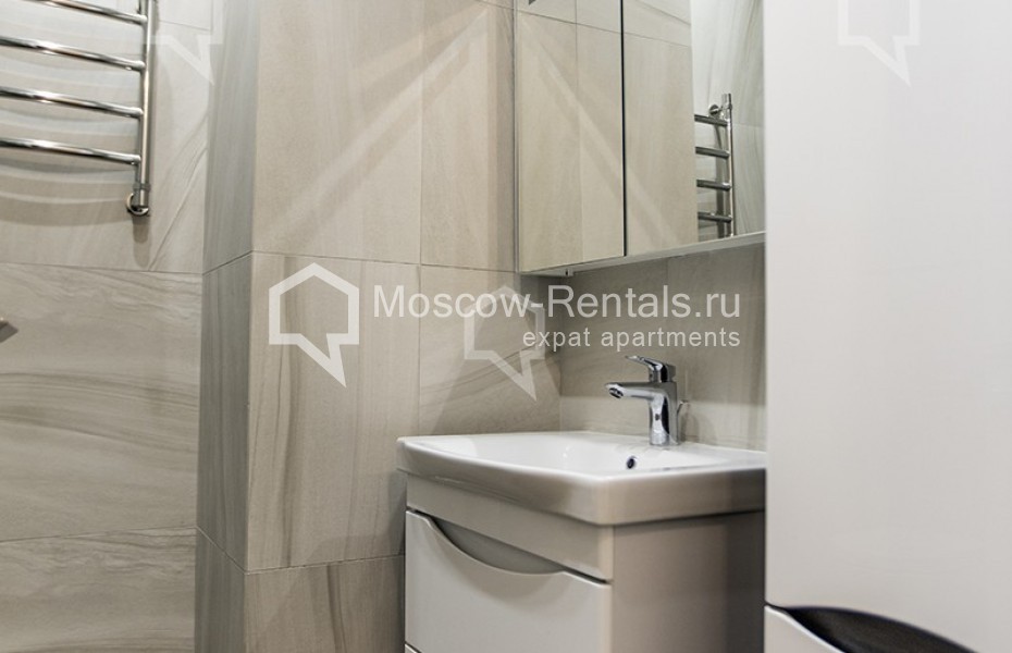 Photo #14 3-room (2 BR) apartment for <a href="http://moscow-rentals.ru/en/articles/long-term-rent" target="_blank">a long-term</a> rent
 in Russia, Moscow, Bolshaya Filevskaya str, 4