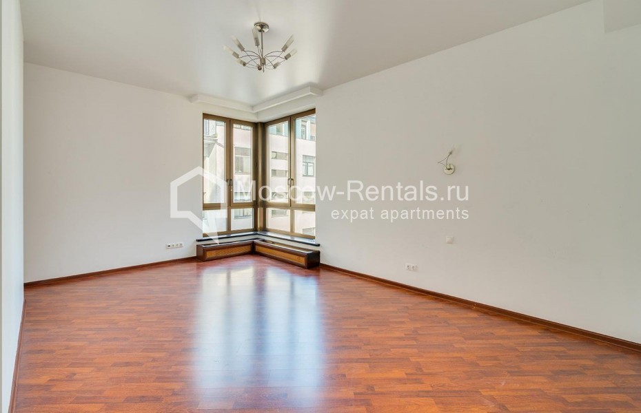 Photo #18 6-room (5 BR) apartment for <a href="http://moscow-rentals.ru/en/articles/long-term-rent" target="_blank">a long-term</a> rent
 in Russia, Moscow, 1st Zachatievskyi lane, 5