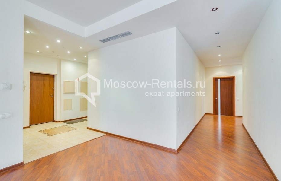 Photo #27 6-room (5 BR) apartment for <a href="http://moscow-rentals.ru/en/articles/long-term-rent" target="_blank">a long-term</a> rent
 in Russia, Moscow, 1st Zachatievskyi lane, 5
