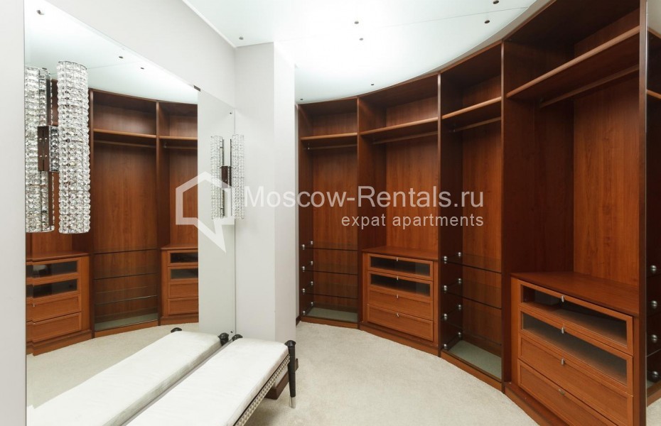Photo #24 6-room (5 BR) apartment for <a href="http://moscow-rentals.ru/en/articles/long-term-rent" target="_blank">a long-term</a> rent
 in Russia, Moscow, Plyushchikha str, 22