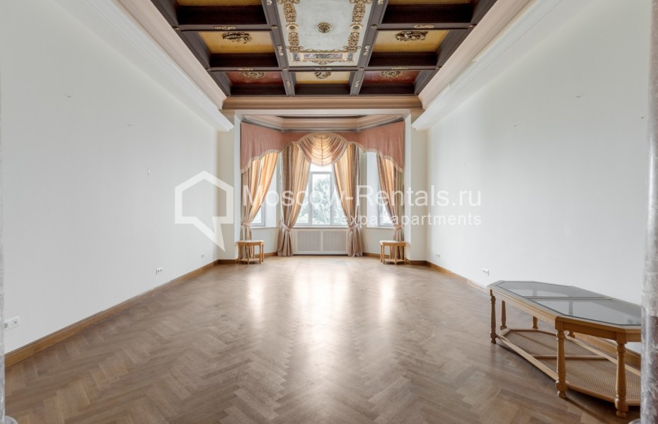 Photo #3 6-room (5 BR) apartment for <a href="http://moscow-rentals.ru/en/articles/long-term-rent" target="_blank">a long-term</a> rent
 in Russia, Moscow, Povarskaya str, 20