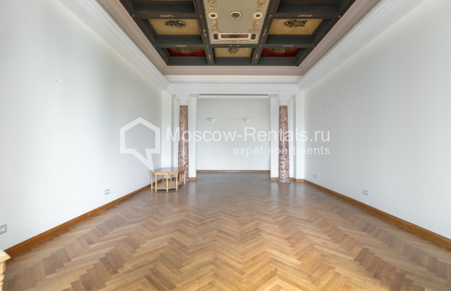 Photo #4 6-room (5 BR) apartment for <a href="http://moscow-rentals.ru/en/articles/long-term-rent" target="_blank">a long-term</a> rent
 in Russia, Moscow, Povarskaya str, 20
