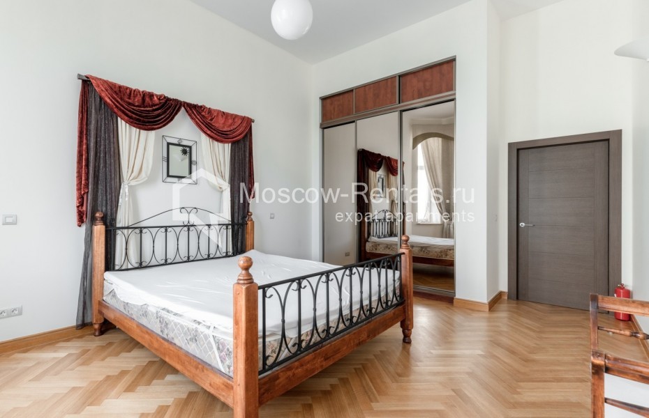 Photo #11 6-room (5 BR) apartment for <a href="http://moscow-rentals.ru/en/articles/long-term-rent" target="_blank">a long-term</a> rent
 in Russia, Moscow, Povarskaya str, 20