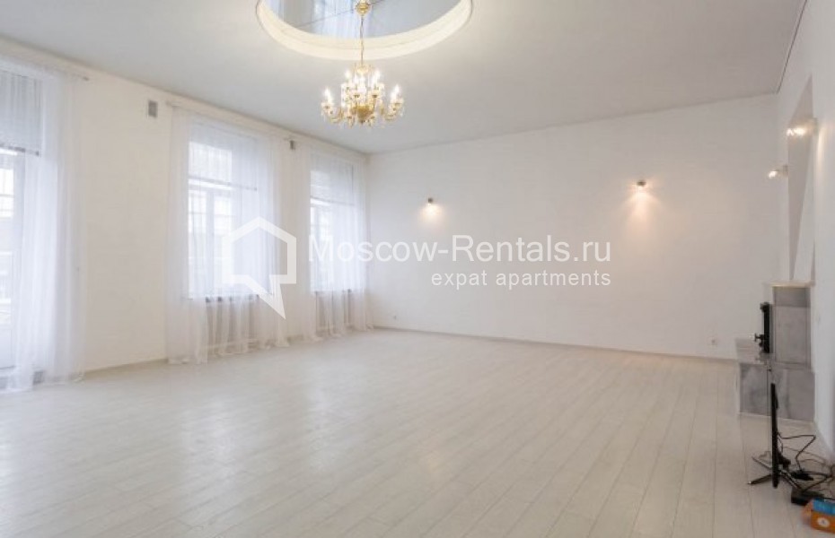 Photo #3 6-room (5 BR) apartment for <a href="http://moscow-rentals.ru/en/articles/long-term-rent" target="_blank">a long-term</a> rent
 in Russia, Moscow, Myasnitskaya str, 15