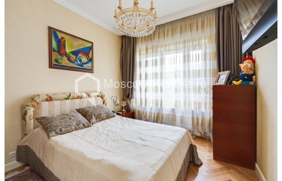 Photo #4 6-room (5 BR) apartment for <a href="http://moscow-rentals.ru/en/articles/long-term-rent" target="_blank">a long-term</a> rent
 in Russia, Moscow, M. Patriarshi lane, 5С2
