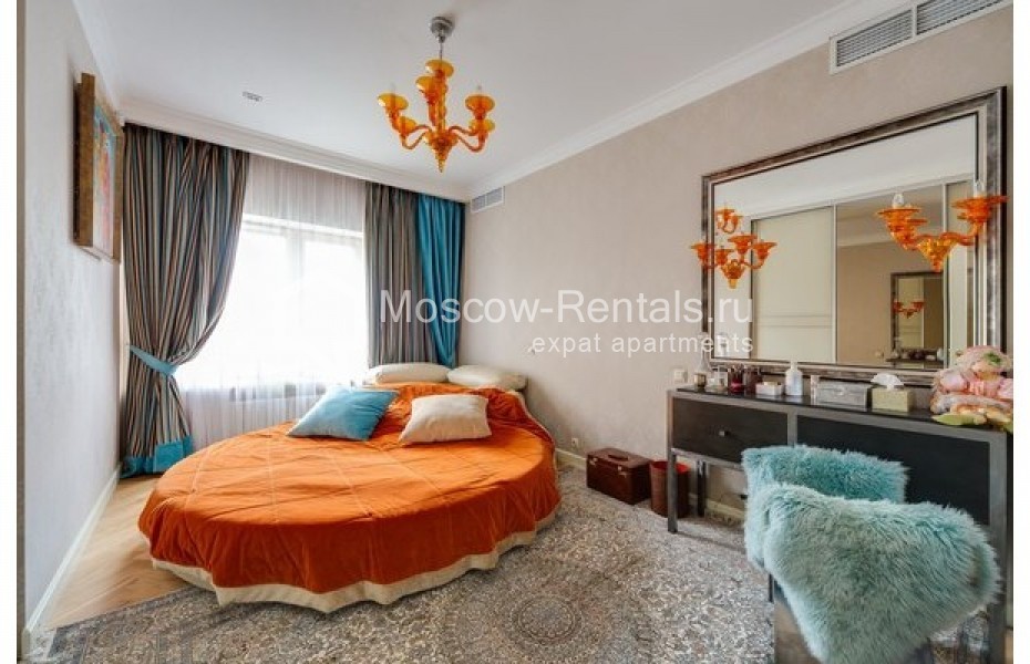 Photo #7 6-room (5 BR) apartment for <a href="http://moscow-rentals.ru/en/articles/long-term-rent" target="_blank">a long-term</a> rent
 in Russia, Moscow, M. Patriarshi lane, 5С2