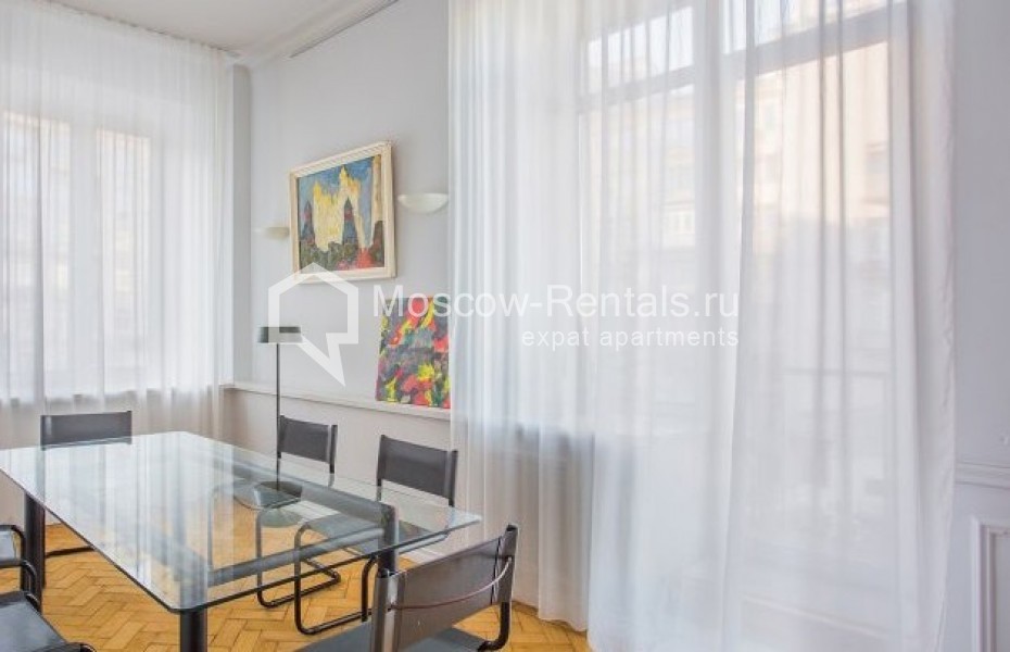 Photo #1 3-room (2 BR) apartment for <a href="http://moscow-rentals.ru/en/articles/long-term-rent" target="_blank">a long-term</a> rent
 in Russia, Moscow, Serafimovicha str, 2