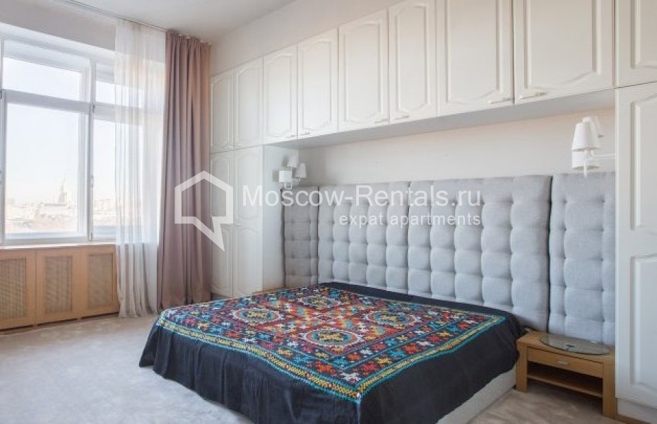 Photo #7 3-room (2 BR) apartment for <a href="http://moscow-rentals.ru/en/articles/long-term-rent" target="_blank">a long-term</a> rent
 in Russia, Moscow, Serafimovicha str, 2