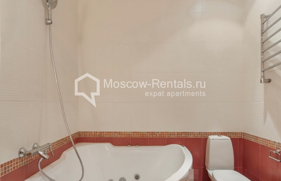 Photo #5 3-room (2 BR) apartment for <a href="http://moscow-rentals.ru/en/articles/long-term-rent" target="_blank">a long-term</a> rent
 in Russia, Moscow, Blagoveshchenskyi lane, 5