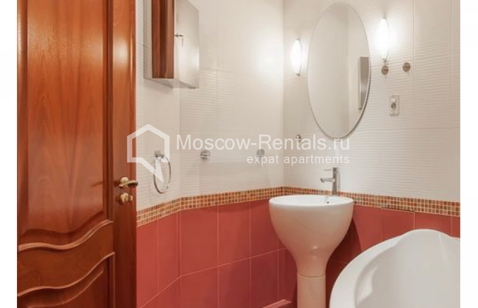 Photo #6 3-room (2 BR) apartment for <a href="http://moscow-rentals.ru/en/articles/long-term-rent" target="_blank">a long-term</a> rent
 in Russia, Moscow, Blagoveshchenskyi lane, 5
